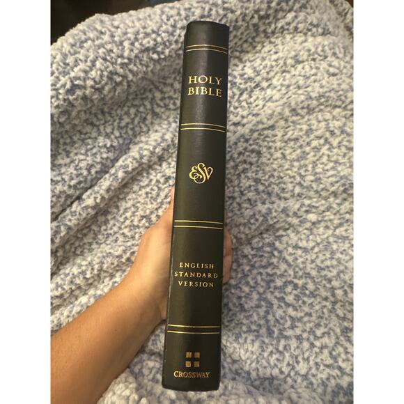 ESV Holy Bible English Standard Version Hardcover 2016 Crossway.  Religion - Picture 3 of 12